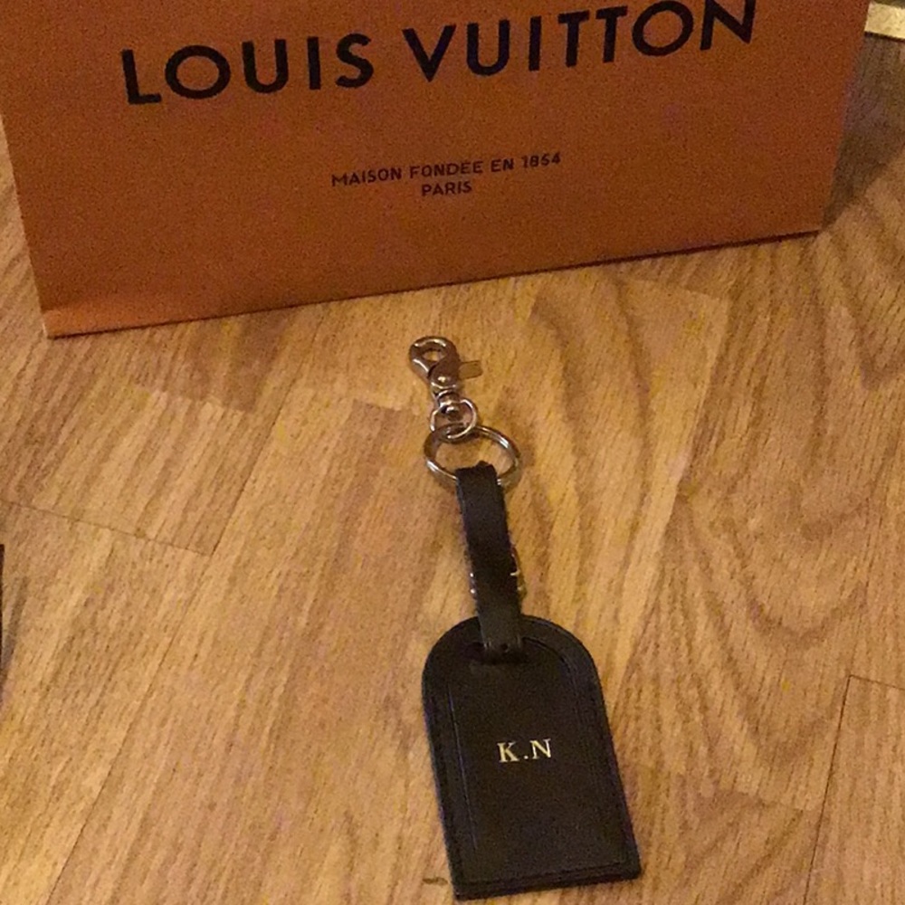 Louis Vuitton large luggage tag gold KN